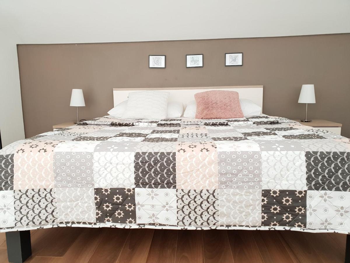 Apartments Skocic Vodice Eksteriør billede