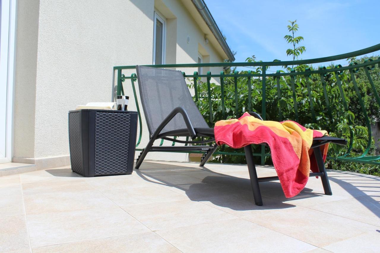 Apartments Skocic Vodice Eksteriør billede